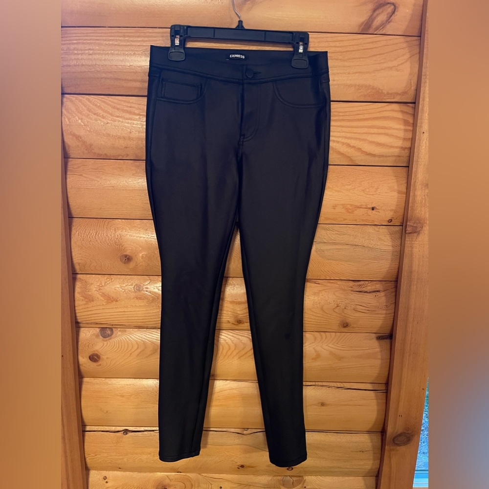 Express size 6 faux leather skinny jeans
